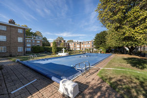 Communal Swimming Pool- click for photo gallery